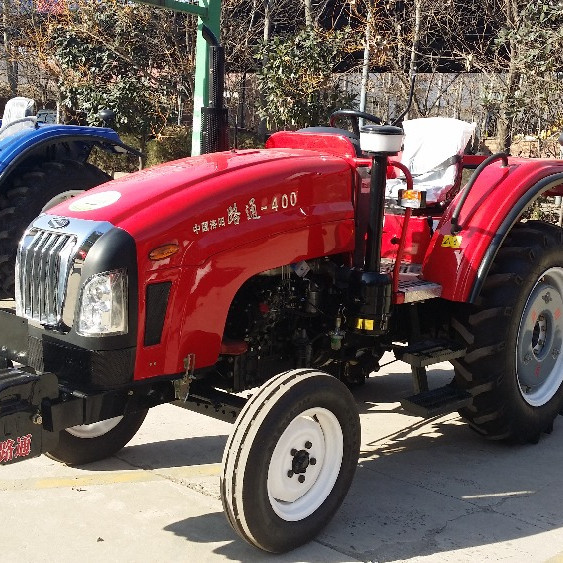 Колесо 4 управляя трактором сельскохозяйственного оборудования земледелия небольшим снабжает 36.8кв ЛИХ404