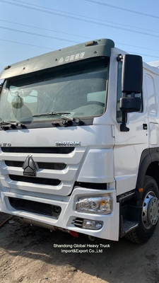 Новый и подержанный Sinotruck HOWO Нефть/топливо/вода 371HP 6*4 Bowser Tanker Truck
