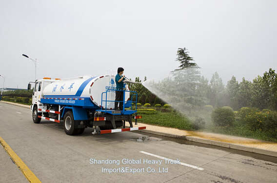 Sinotruk 3000 литровый водонагреватель Спринклерный грузовик для транспортировки воды и очистки дорог