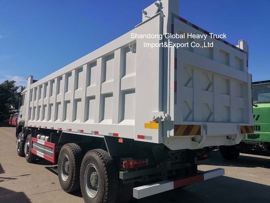 Самосвал Shacman 8×4 с двигателем мощностью 420 л.с. и кузовом из высокопрочной стали для горнодобывающей промышленности Замбии