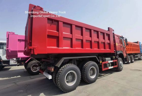 Сверхмощный самосвал HOWO 8×4 с двигателем мощностью 420 л.с. и усиленным шасси для горнодобывающей промышленности Танзании