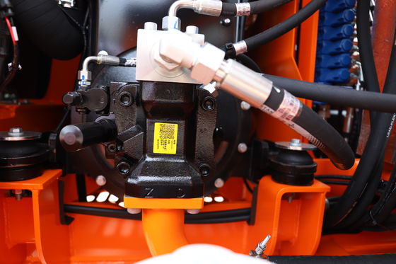 Мини-экскаватор Lonking 6 тонн с гидравлическим приводом, двигатель 15,4 кВт/2400 об/мин и компактный дизайн 5900*2000*2600 мм