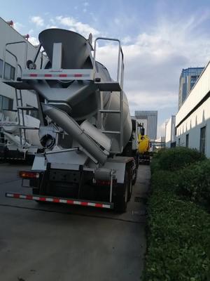 HOWO 8cbm Capacity Concrete Mixer Truck with Italy Imported Pump and 336HP Engine