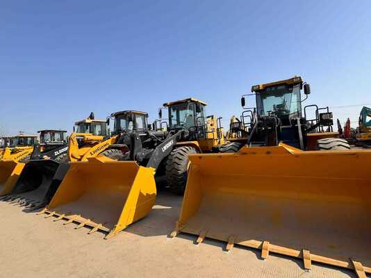 XCMG ZL50GN 5-тонный колесный погрузчик с 3,0 м3 каменной ведрой и 162 кВт номинальной мощностью для строительства