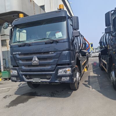 HOWO 15CBM Вакуумный всасывающий грузовик с приводом 6×4 и мощностью двигателя 266 л.с. для очистки коммунальных и промышленных отходов