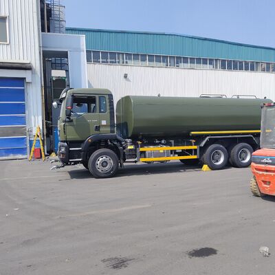 Автоцистерна для воды HOWO TX 6×4 емкостью 15-20 кубических метров и водяным насосом высокого давления для контроля пыли и орошения