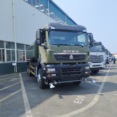 HOWO TX 6×4 Водоносной грузовик с 20-тонной полезной нагрузкой по стандарту выбросов Евро 2 и 6×4 приводом для очистки дорог