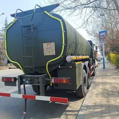 HOWO 6x6 внедорожный топливный танк с 20-тонной полезной нагрузкой и дизельным двигателем для добычи полезного топлива