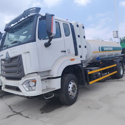 HOWO NX 6×4 CNG Tank Truck с двигателем 400 л.с. и полезной нагрузкой 20 т для транспортировки дизельного топлива и бензина