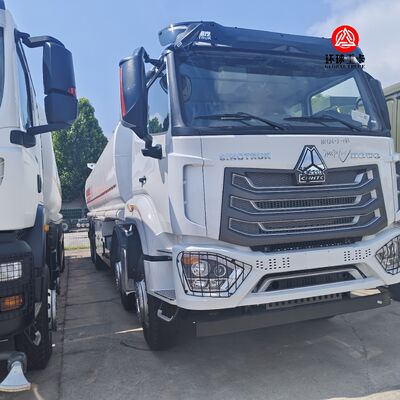 HOWO NX 8x4 30000L Грузовик с топливным баком Тяжелый грузовик с дизельным двигателем для Замбии Добыча и распределение топлива
