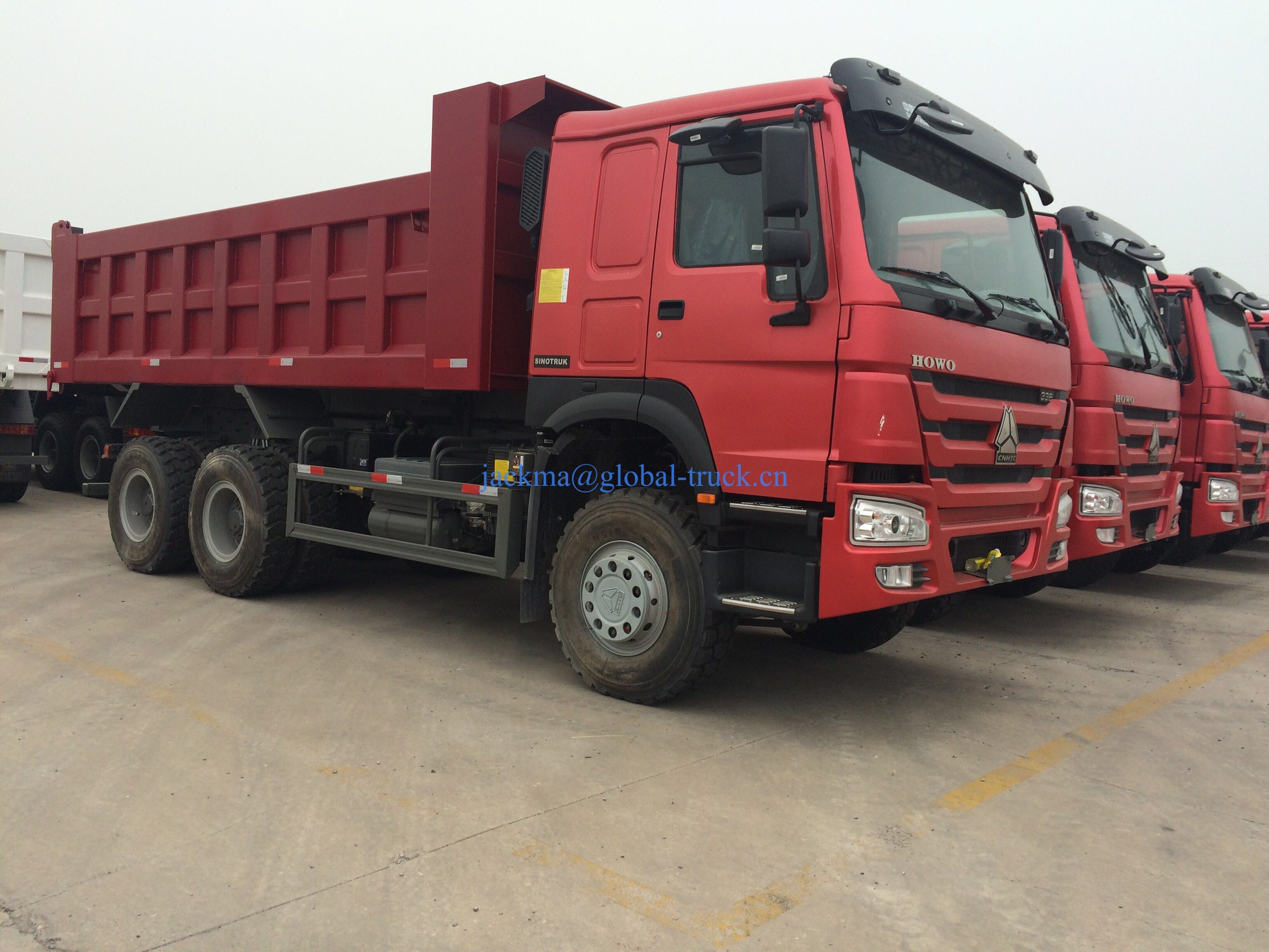 Подержанный грузовик 6х4 SINOTRUK HOWO 10 тонн колесный грузовик