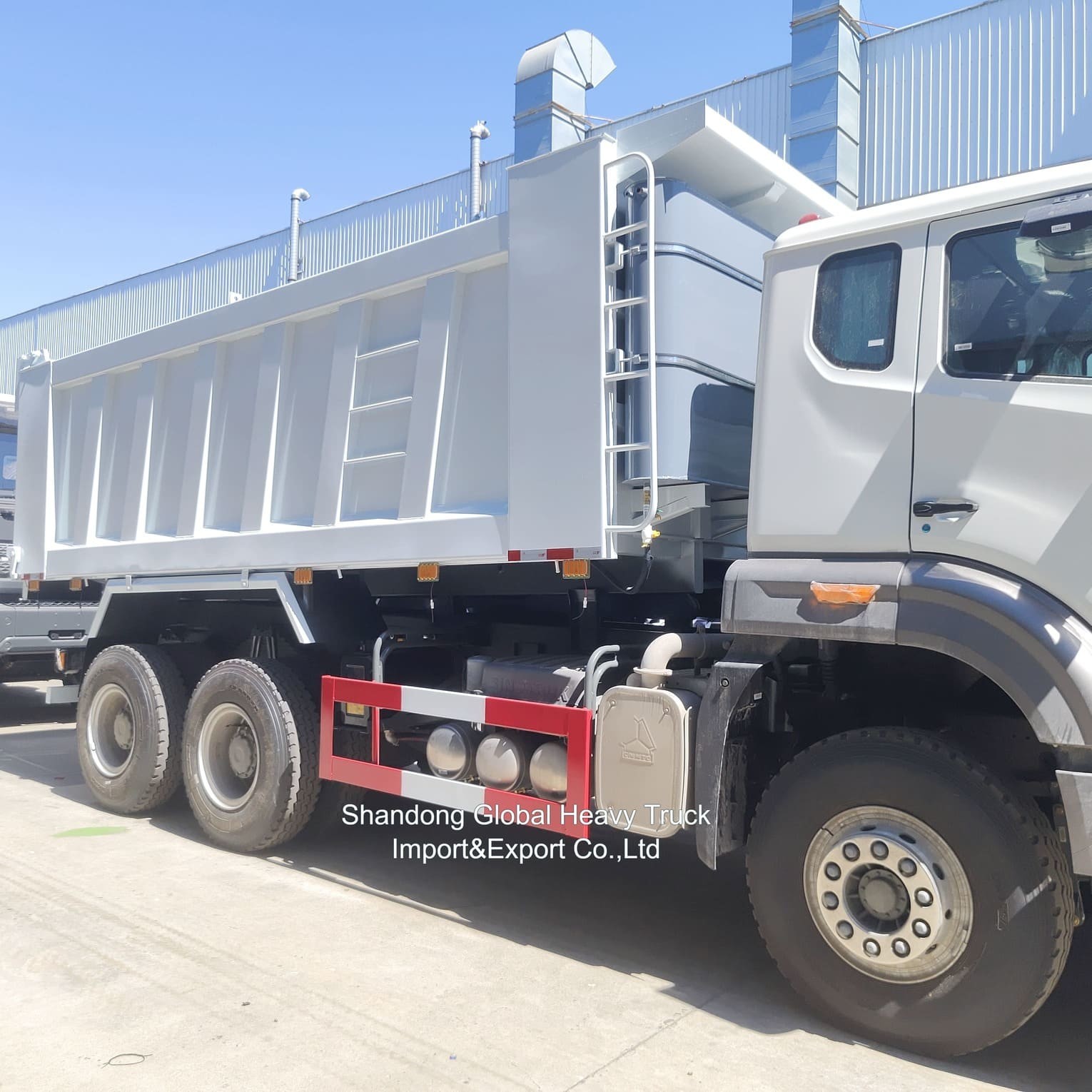 12-колесный Sinotruck 40-60тонны Использованный HOWO 8X4 371HP 375HP 380HP Дизельный грузовик Правый ручной привод Дамп-грузовик