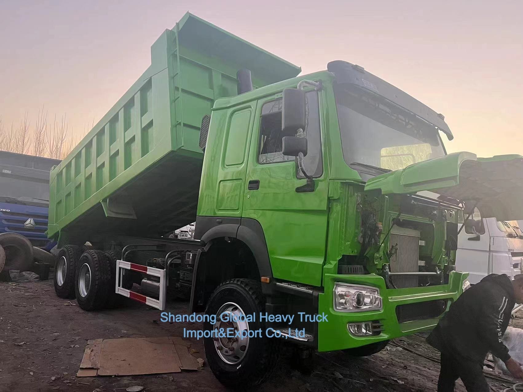 Низкая цена Sinotruk HOWO Nx Tx Подержанный Новый производитель Добывающий груз Свертывающий свертывающий грузовик