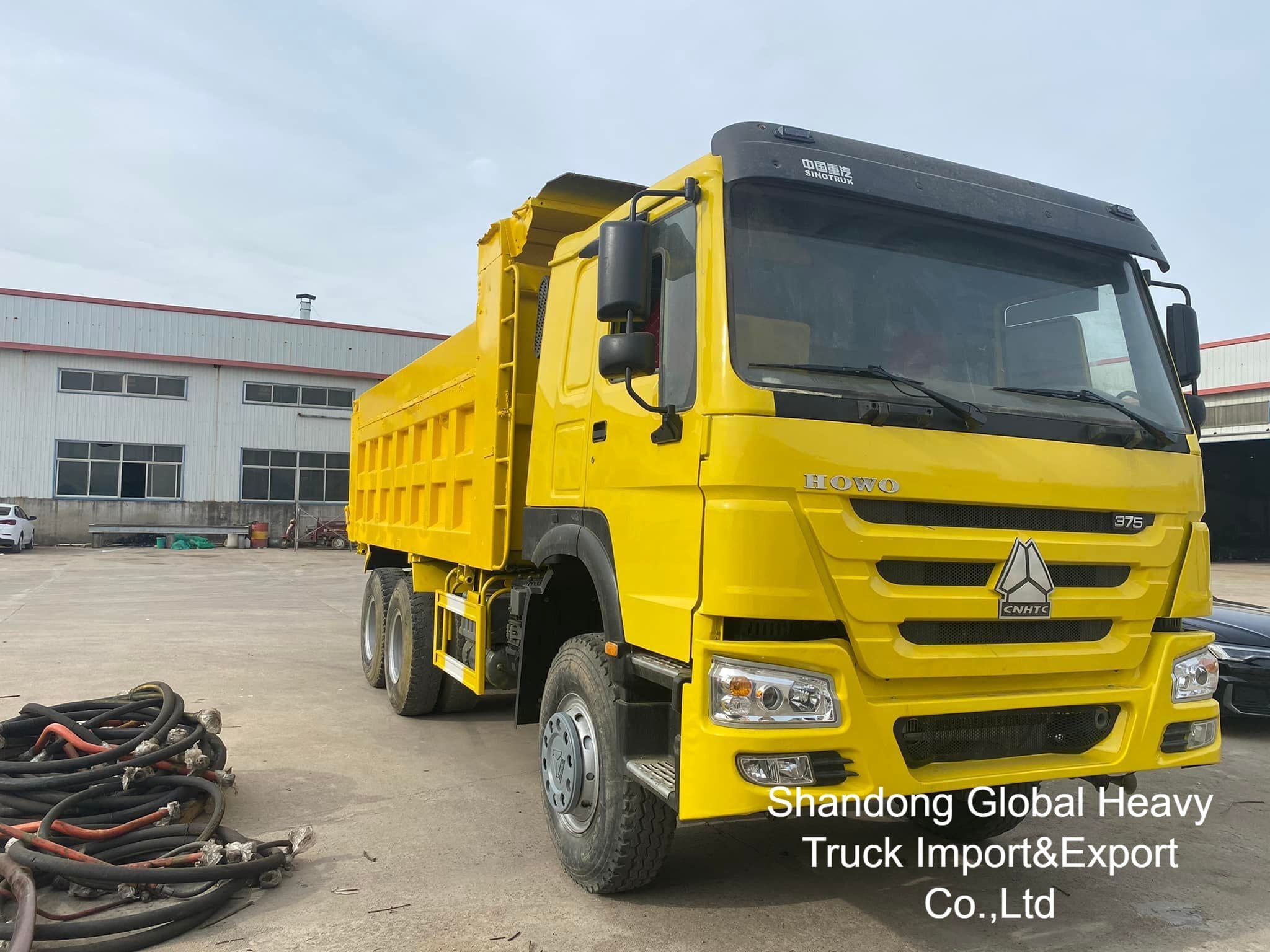 Подержанный самосвал Shacman 8*4 12 колес F3000 X3000