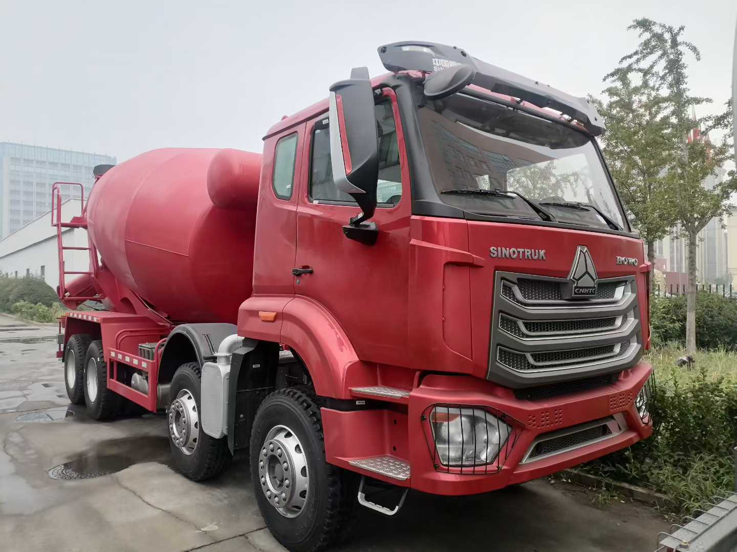 Sinotruk HOWO NX 20m3 вместимостью 30 т полезной нагрузкой 300-400 л.с.
