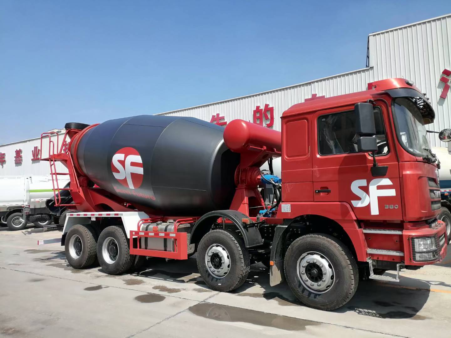 HOWO 8×4 Concrete Mixer Truck with 12m³ Capacity and Heavy-Duty Chassis for Large Construction Projects