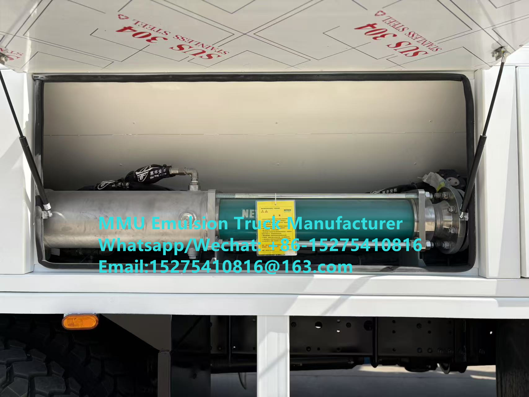 SHACMAN 20/25TON EMULSION LOADING TRUCK DELIVER EMULSION-BASED BULK EXPLOSIVES INTO WET OR DRY BLASTHOLES Russia, Kazakhstan, Uzbekistan, Indonesia, CONGO DRC, Zambia, Zimbabwe, Tanzania,Ghana, Guinea