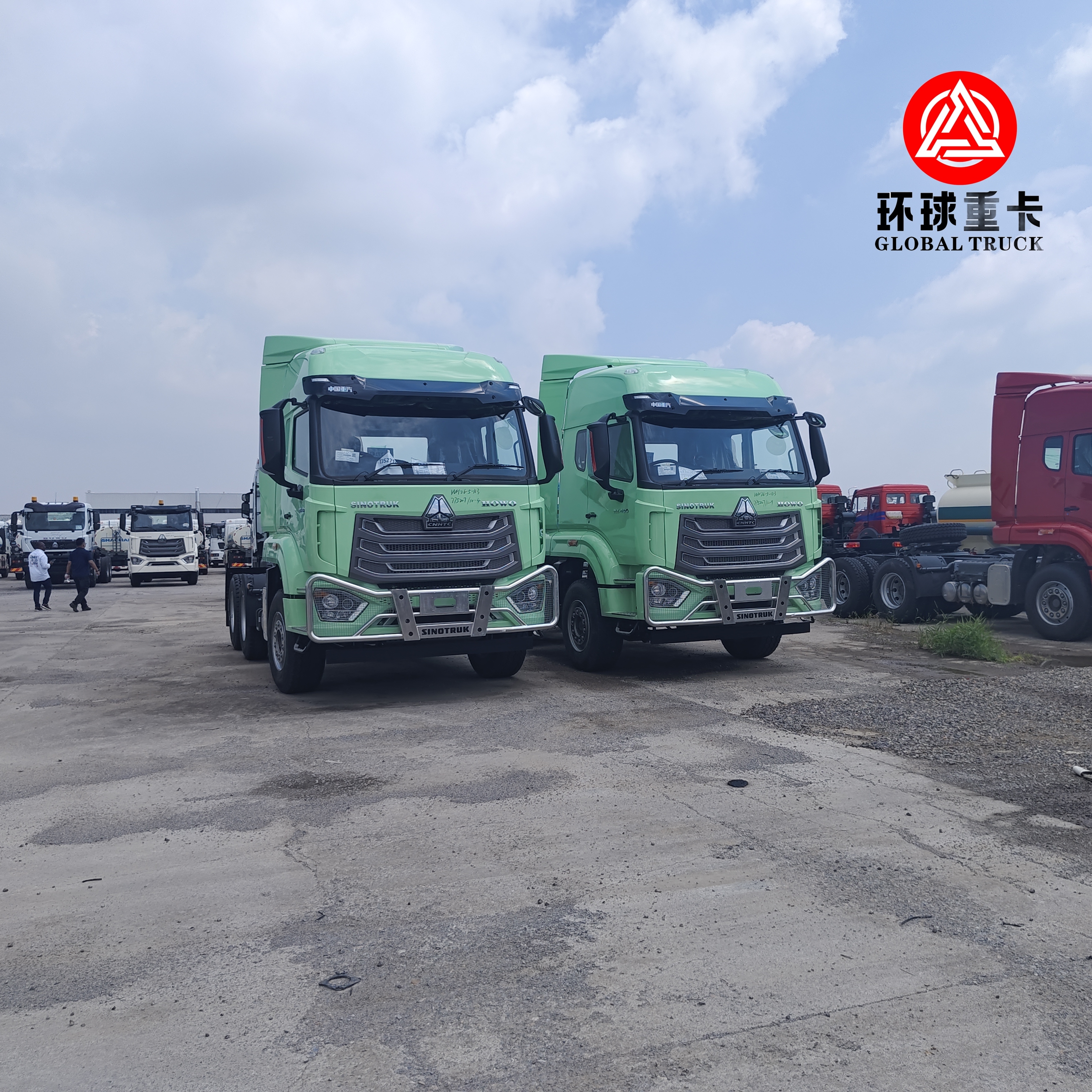 Совершенно новый HOWO NX 371HP 6x4 Heavy Duty Tractor Head Truck для перевозок грузов в Африке